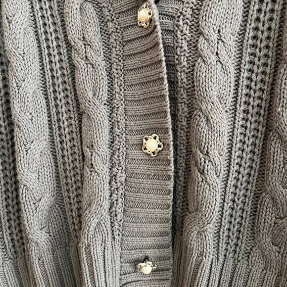 ❤️ Grey Chunky Knit Sweater - Picture 2 of 6